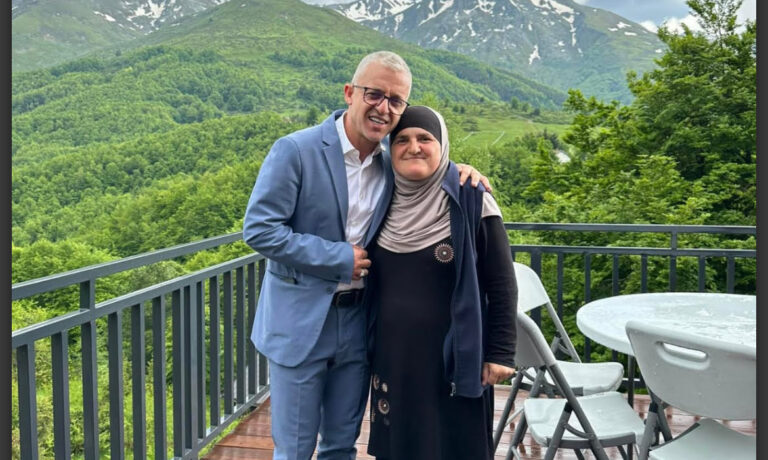 Ndërron jetë motra e Halil Kastratit