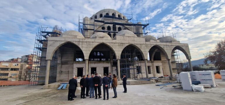 Filloi vazhdimi i punëve në ndërtimin e Xhamisë në Tophane të Shkupit