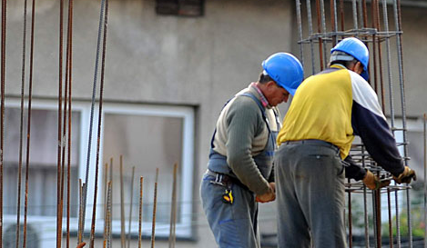 Ndërron jetë punëtori gjatë kryerjeve të punimeve ndërtimore në një objekt në Shkup