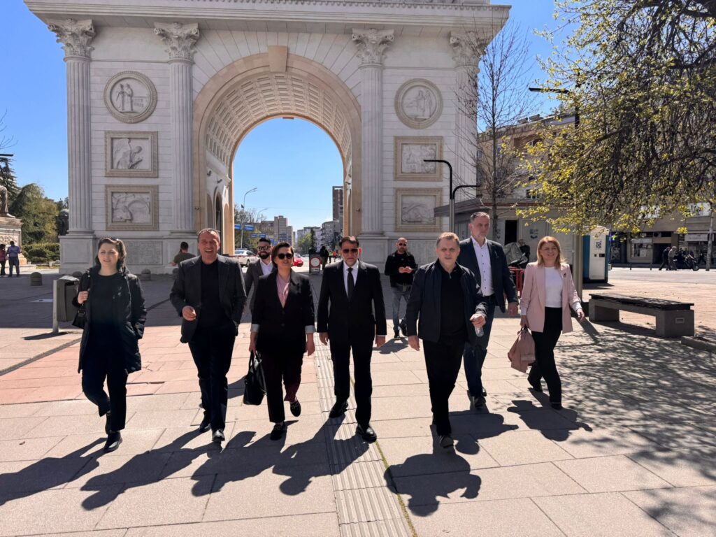 bexheti-studentet-sot-ngriten-zerin-per-nje-te-drejte-qe-u-takon