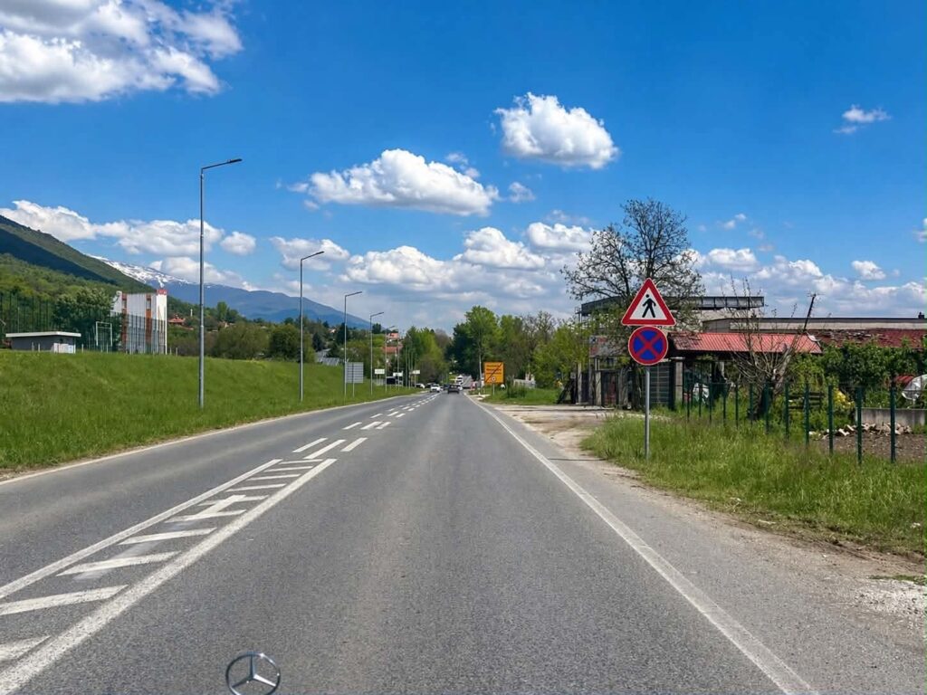  Thesari  nën asfalt  Rruga Tetovë Jazhincë fsheh mijëra metra katrorë kalldrëmi të varrosur prej dekadash