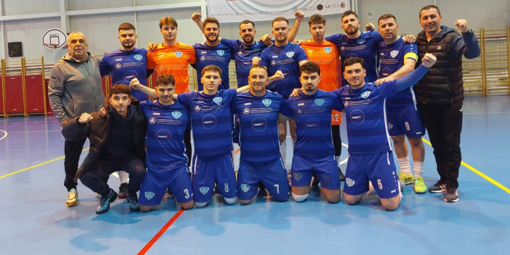 seeu-university-fiton-dhe-niset-drejt-elites-se-futsallit-ramadani-eshte-sukses-i-gjithe-ekipit