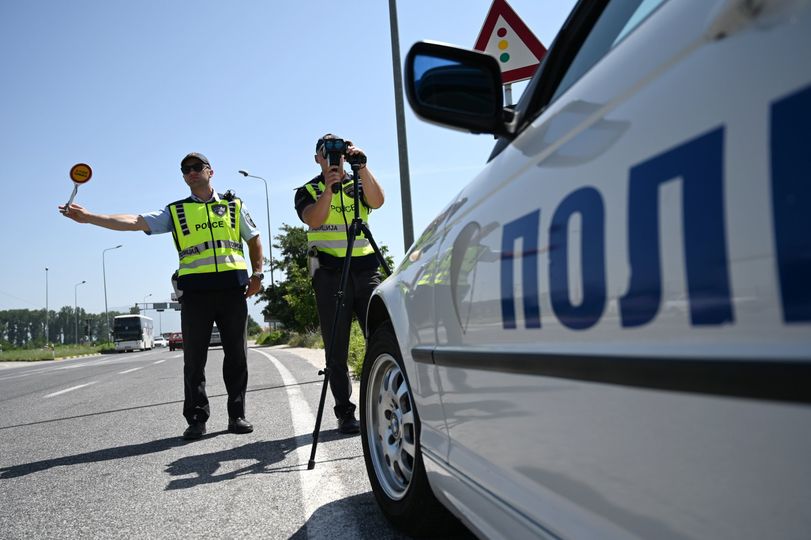 Arrestohen 4 persona për vozitje pa patentë shoferi në Gostivar