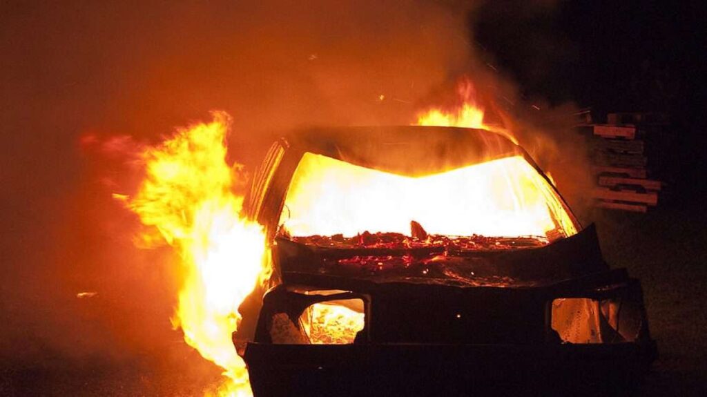 opel-insignia-me-targa-gjermane-merr-flake-ne-bogovine