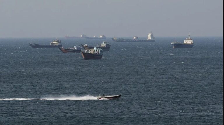Irani godet katër anije me naftë në Gjirin Persik, IRGC lëshon paralajmërim të ri për ushtrinë amerikane