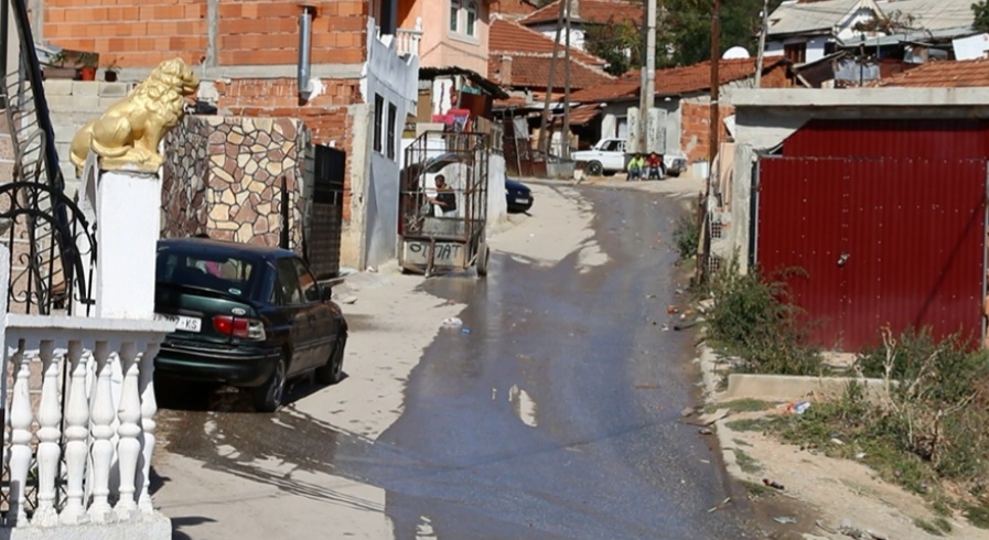 Tronditet ky qytet i Maqedonisë  burri qëllon për vdekje gruan e tij
