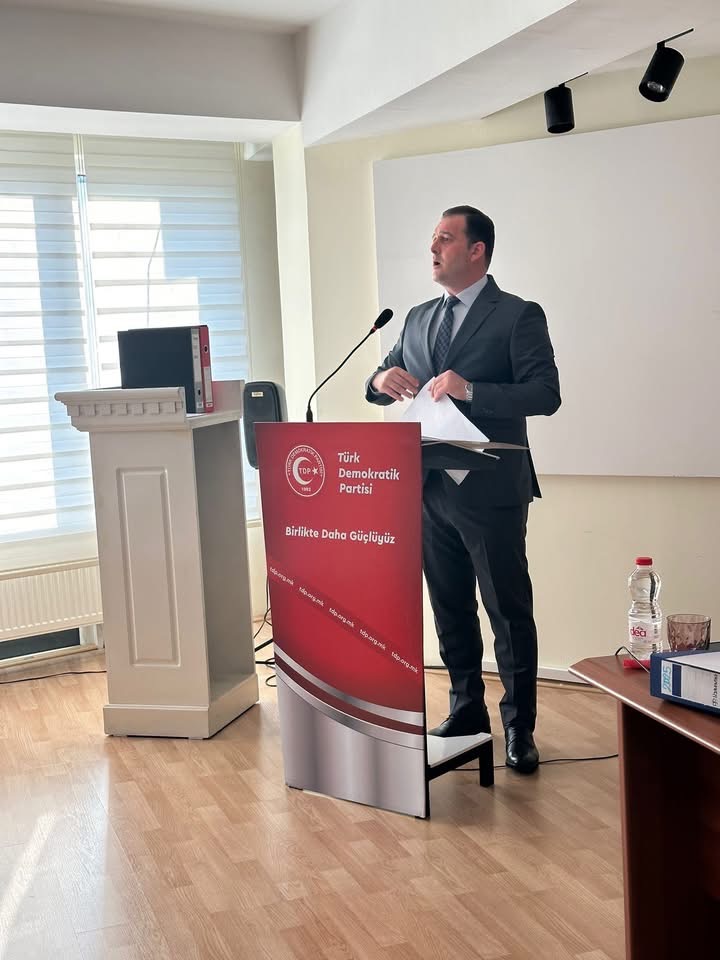 Partia Demokratike Turke i bashkohet koalicionit qeveritar