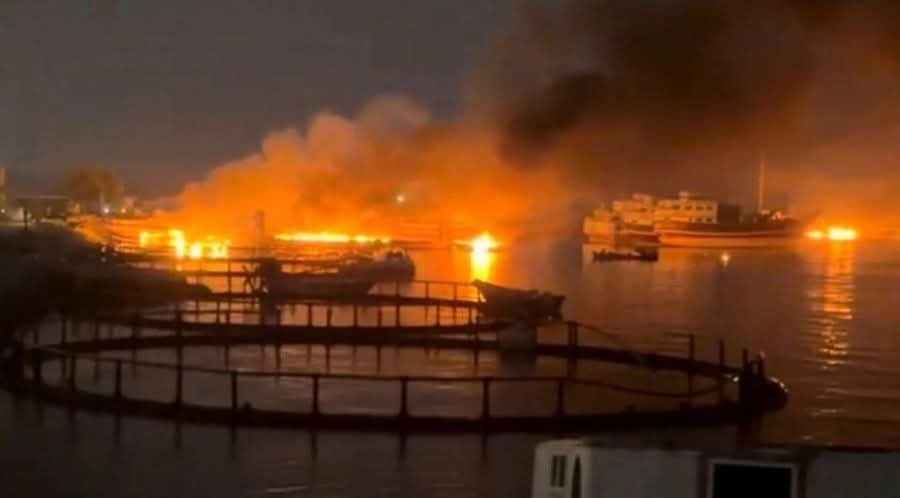 SHBA sulmon Iranin  bombardohet qyteti më i rëndësishëm tregtar dhe detar në Hormuz