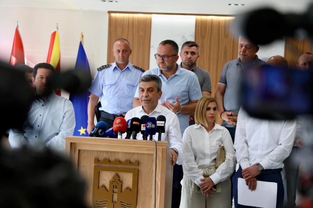 Mexhiti  Garantimi i ujit të pijshëm është detyrim themelor i institucioneve