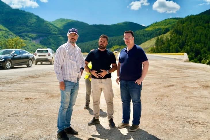 Nikolloski: Në autostradën Kërçovë – Ohër në muajt e ardhshëm do të lëshohen 10 kilometrat më të komplikuara për qarkullim