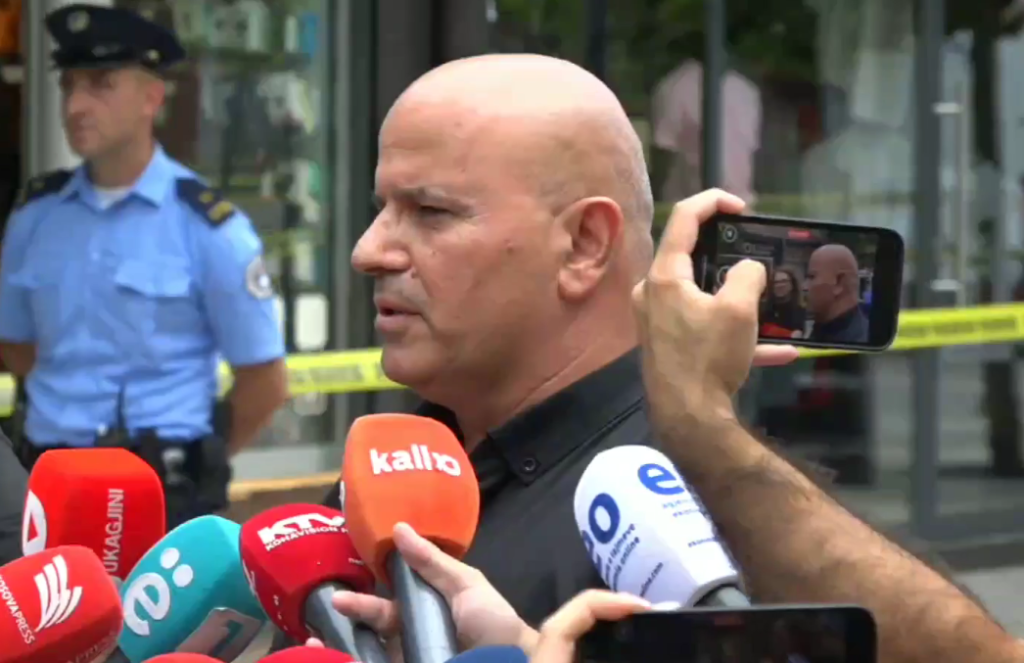Policia jep detaje për të shtënat në Podujevë  Tre të plagosurit kanë lidhje familjare  motivi ende i paqartë