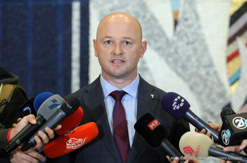 Islam Abazi në fund të mandatit  Kush është ai nga BDI ja që unë e kam mbrojtur 