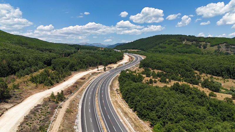 mickoski-ndertimi-i-autostrades-oher-kercove-hyn-ne-fazen-perfundimtare