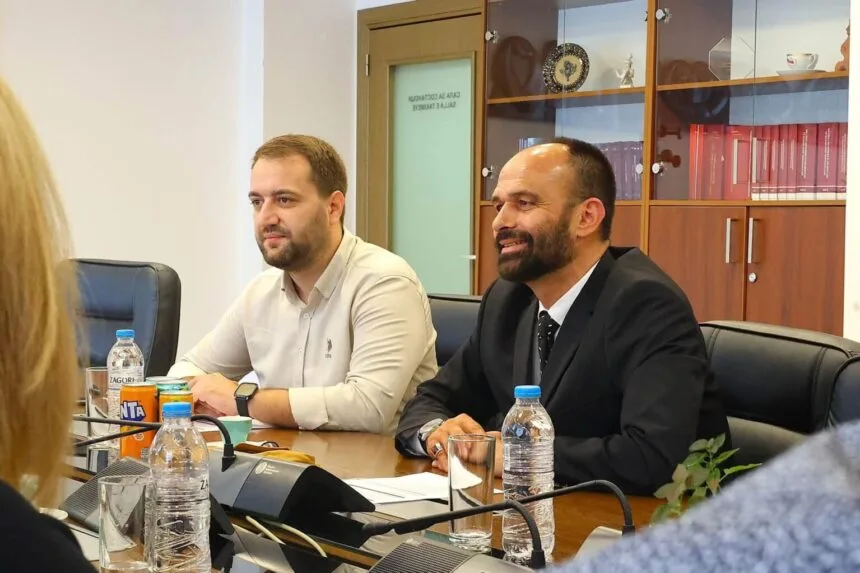 Jeton Shasivari merr detyrën si ministër i Drejtësisë, premton reforma dhe forcim të sundimit të ligjit