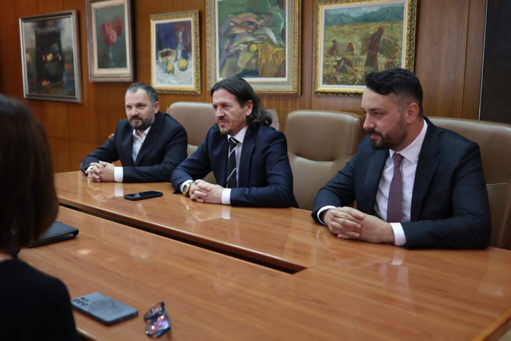 Sulejmani zyrtarisht në krye të Kulturës dhe Turizmit: Na pret shumë punë