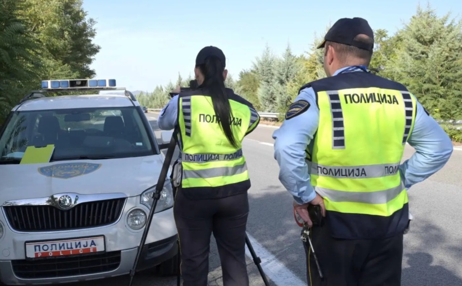 Privohet nga liria shoferi 29 vjeç, voziste “BMW” me 204 km/h në autostradë!