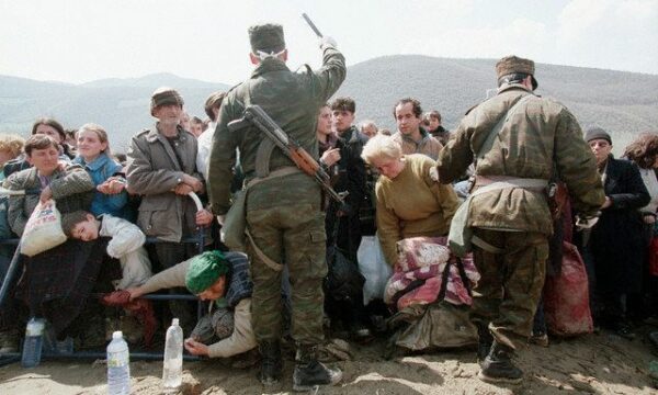 Arrestohen për krime lufte dy serbë në Zubin Potok, dyshohen për vrasjen e 23 civilëve shqiptarë