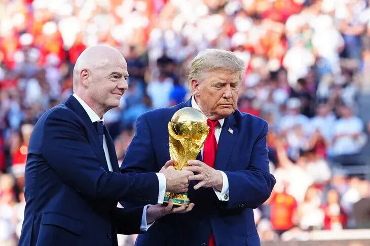 trump-mbron-infantinon-fifa-do-te-gabonte-nese-do-e-zevendesonte