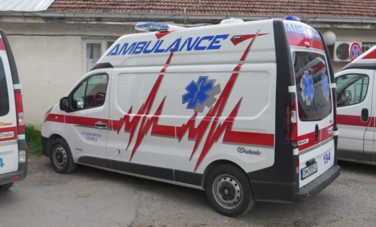 Një 45 vjeçar nga Vrapçishti dërgohet në spital pa shenja jete, ja detajet