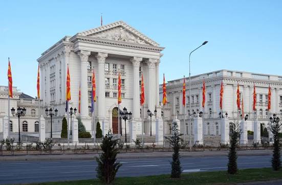 Arrestohet shoferi i sekretarit gjeneral të Qeverisë së Maqedonisë, kërkoi ryshfet për punësim