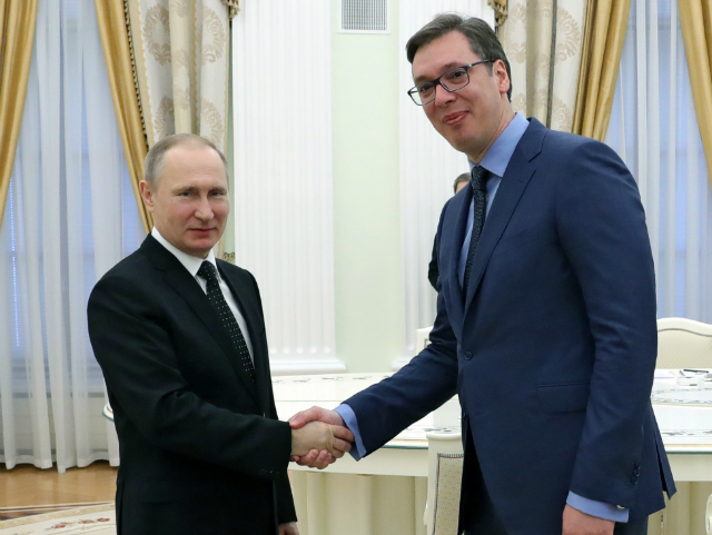 Vuçiq  Do të jap dorëheqjen të dielën  por do të flas me Putinin para përfundimit të mandatit