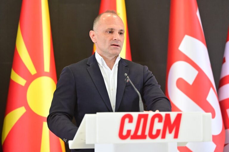 Filipçe: Nuk di nga do të gjejnë para për paga dhe pensione pas Vitit të Ri
