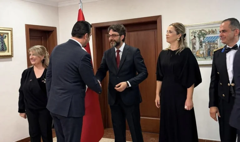 Mustafa Dauti merr pjesë në pritjen solemne për 103-vjetorin e Republikës së Turqisë