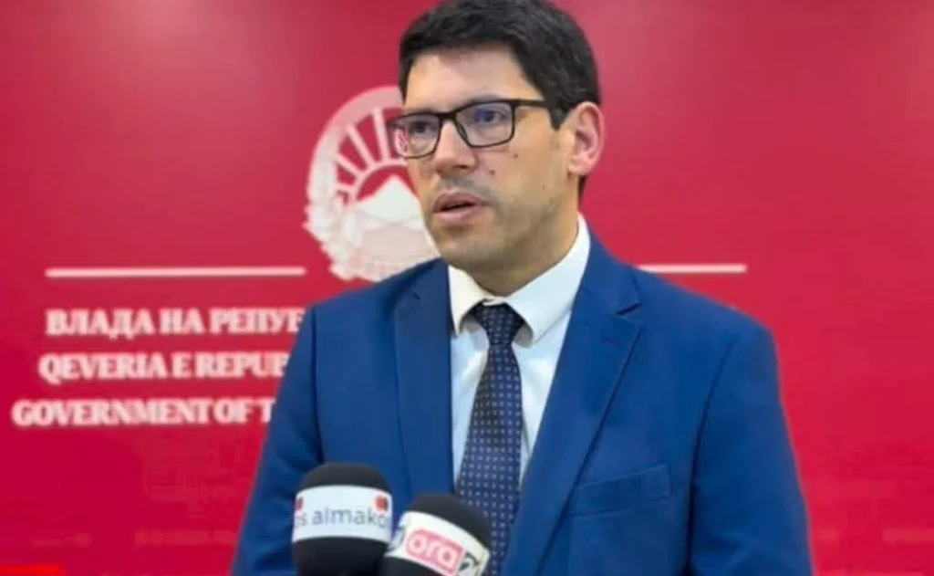 Agon Ferati: Synojmë të zgjidhim problemin e të punësuarve me kontratë dhe të mbrojmë dinjitetin e tyre