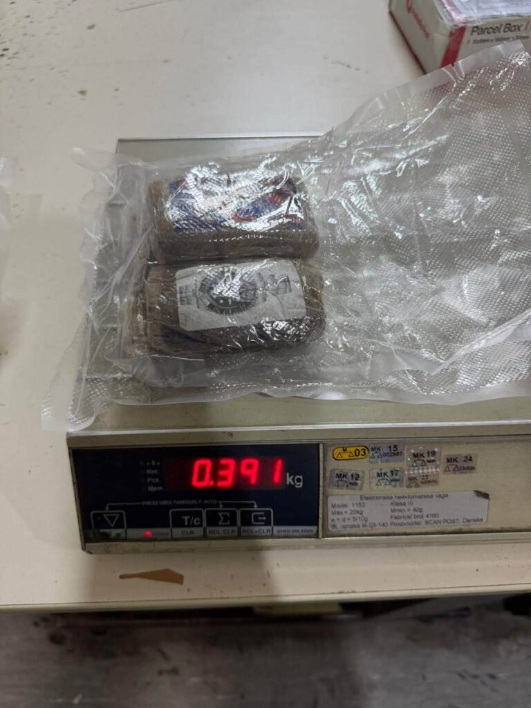 Kapet tetovari që kishte porositur hashash nga Spanja  dërgesa i mbërriti me postë