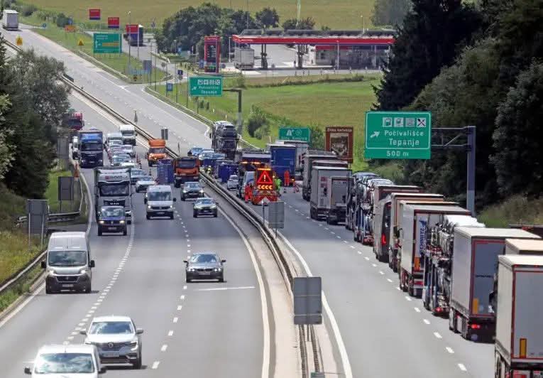Mërgimtarë, kujdes! Sllovenia vendos radarë të rinj në autostrada, gjobat deri në 1.200 euro