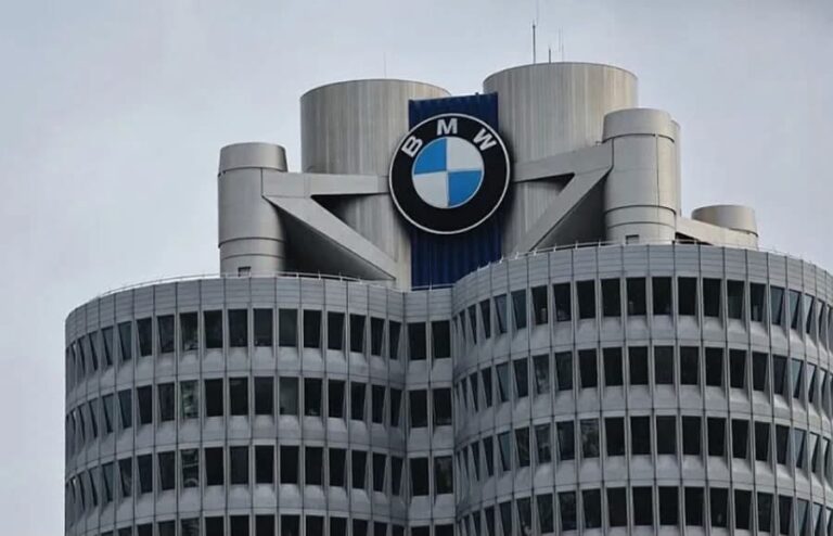 BMW nuk i jep veturë politikanit të AfD-së