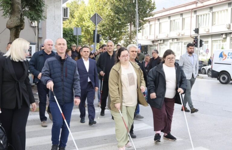 Kasami: Semaforë me sinjalizim zanor për personat e verbër në katër lokacione në Tetovë