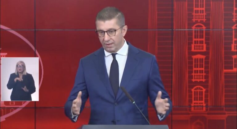 Mickoski: Grubi nuk është i lirë si unë, unë kam pasaportë dhe mund të udhëtoj