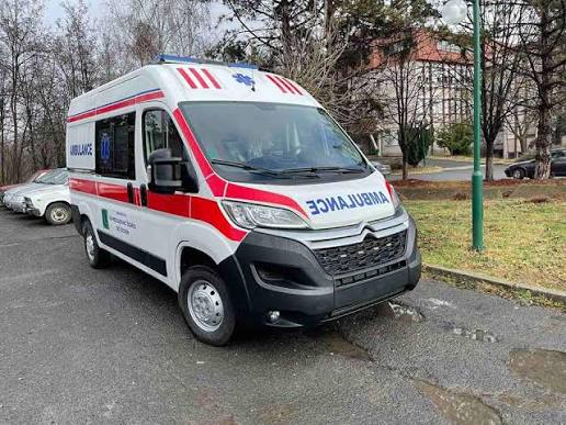 e-moshuara-71-vjecare-lendohet-rende-pas-rrezimit-nga-ballkoni-ne-gostivar