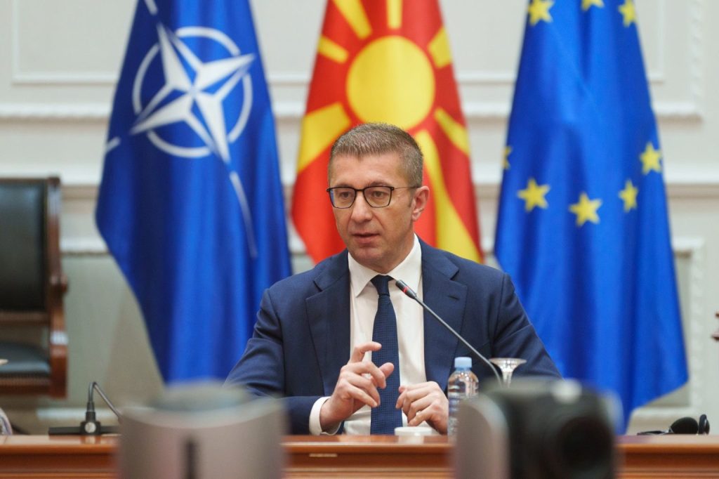 Mickoski  Çmimi i rrymës mbetet i njëjtë deri në fund të vitit  pas 1 janarit të shohim se çfarë do të thonë kompanitë energjetike