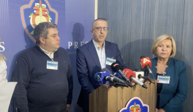 KSHZ: Dalja në Bërvenicë deri në orën 17:00 arrin në 39.34%, votojnë 6.392 qytetarë