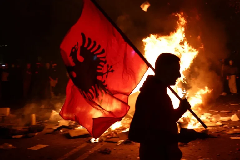 Çfarë është Antifa, lëvizja që Rama e lidh me protestat në Shqipëri?!