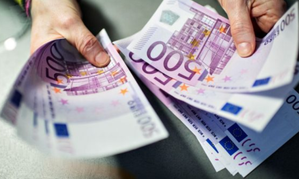 sllovenia-vendos-bonus-te-detyrueshem-per-fundvit-minimumi-740-euro-per-cdo-punetor
