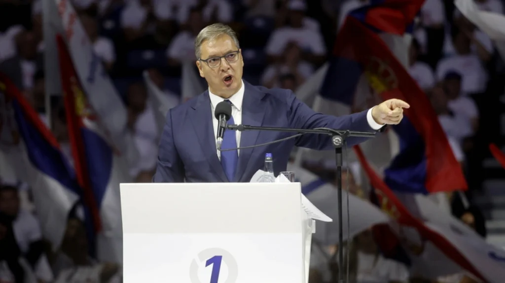 Serbia drejt zgjedhjeve vendimtare, studentët sfidojnë pushtetin e Vuçiçit