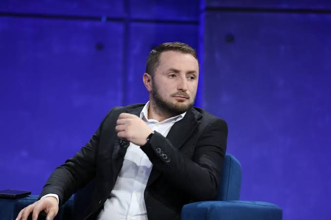 Analisti: Nga burime të sigurta një grup problematik nga Maqedonia po vjen për protestën e së shtunës