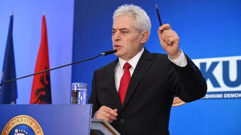 Ali Ahmeti ende pa reagim për humbjen e Vuçiçit, ndërsa liderët shqiptarë përshëndetën ndryshimin