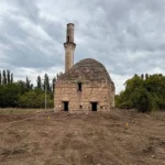 Solidaritet shembullor në Ropalcë: Xhemati mbledh mbi 5 mijë euro për restaurimin e xhamisë “Koxha Mehmed Beu”