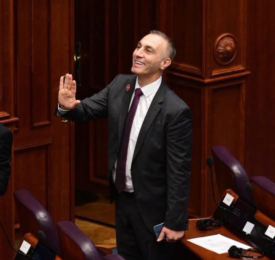 shqiptari-nga-velesi-cdo-gje-qe-kam-e-jap-per-garancionin-e-grubit