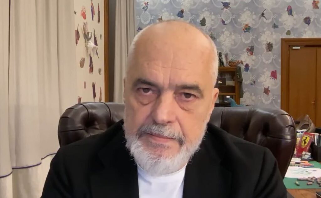 Edi Rama reagon pas refuzimit të dialogut nga studentët: Jam në dispozicion