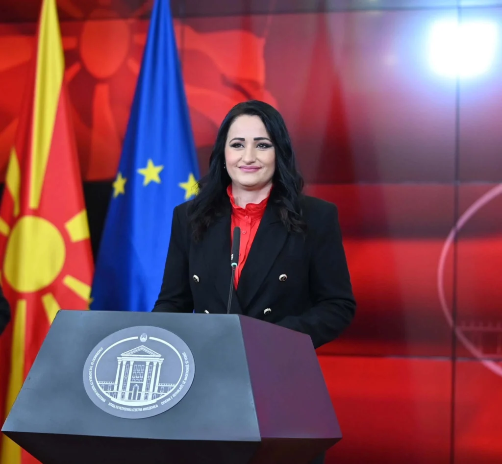 Venera Azizi: Formohet Komiteti nacional për mbrojtjen dhe sigurinë e gazetarëve- gazetaria e lirë, prioritet i qeverisë