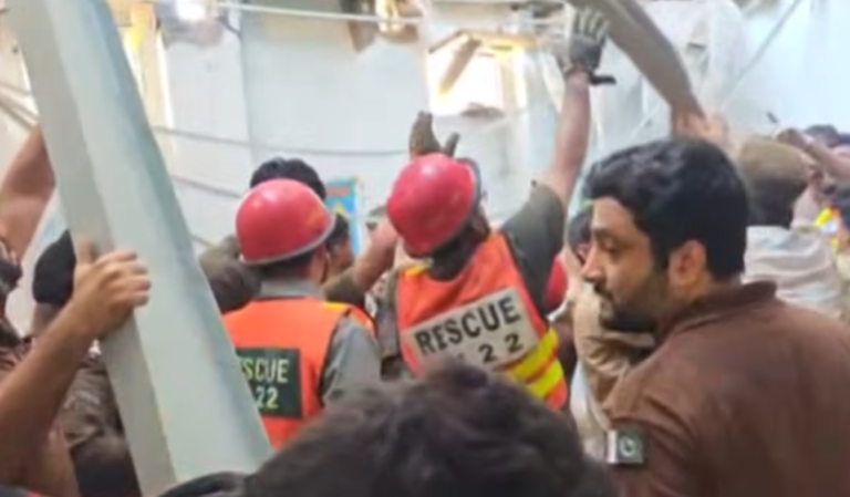 U shemb çatia e një shkolle në Pakistan, humbën jetën 29 nxënës dhe mësues