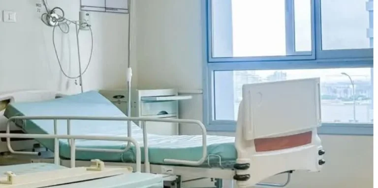 Nuk ka vende të lira në Klinikën e Neurologjisë, nga goditjet në tru po preken edhe pacientë më të rinj