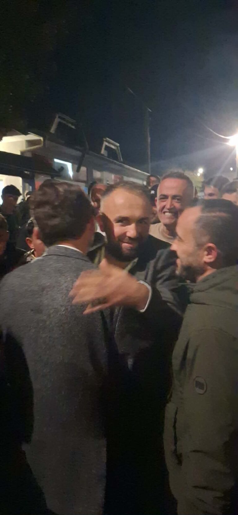 Haqim Ramadani përqafon Arkin Jahijin: Urime vëlla, bashkë për Bërvenicën!